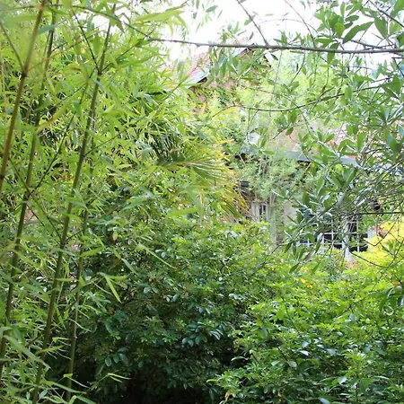 Les Jardins Carnot Κομπιέν