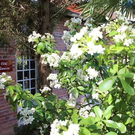 Les Jardins Carnot 4* Compiègne