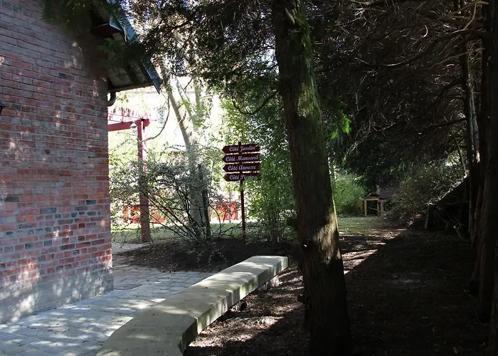 Les Jardins Carnot Guest house