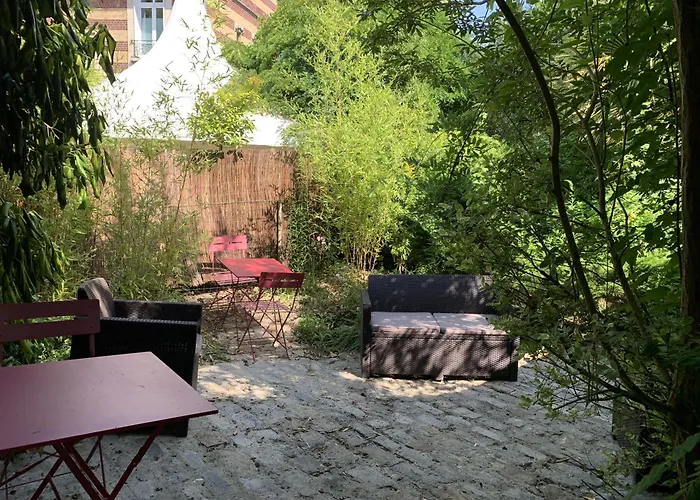 Guest house Les Jardins Carnot 4*