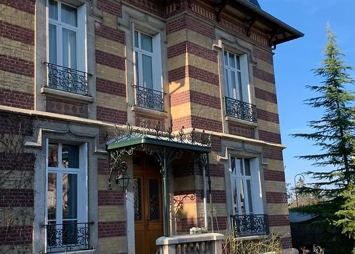 Les Jardins Carnot Guest house